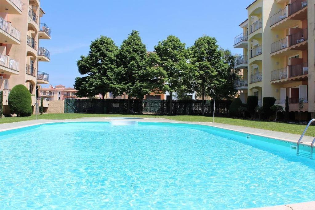 Casita Con Jardin, Bbq, Wifi, Centro Y Playa Villa Empuriabrava Exterior photo